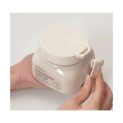 مقشر الجسم الكريمي بالسكر